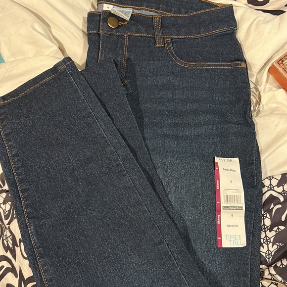 Time and tru Mid Rise Cropped (ankle)  Skinny Jeans Size 8 New With Tags 💕 - Picture 6 of 6